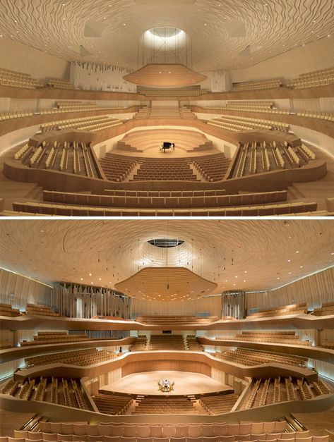 Render vs Reality! Check the before and after 2000-seat Concert Hall of the National Kaohsiung Centre for the Arts.  Photo by Iwan Baan. Concert Hall Design, Iwan Baan, Concert Hall Architecture, معرض فني, Urban Living Room, Auditorium Design, New Palace, Timber Roof, Modern Library