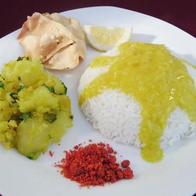 Love Indian Food - http://www.somayaskitchen.co.uk/blog/we-love-indian-food.html Varan Bhat, Recipes In Marathi, Clam Recipes, Indian Food, Indian Food Recipes, Chicken Recipes, Take A, Chicken