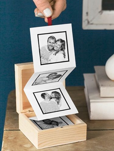 Mini Albums Photo, Saint Valentin Diy, Valentines Bricolage, Photo Gifts Diy, Diy Gifts For Girlfriend, Anniversaire Diy, Diy Gifts For Him, Birthday Crafts, Diy Presents