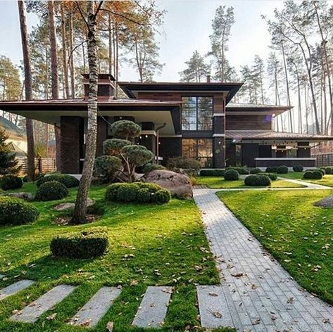 Chalet Modern, Frank Lloyd Wright Architecture, Prairie House, Prairie Style, Mid Century Modern House, Modern Exterior, Mid Century House, Design Case, Design Layout