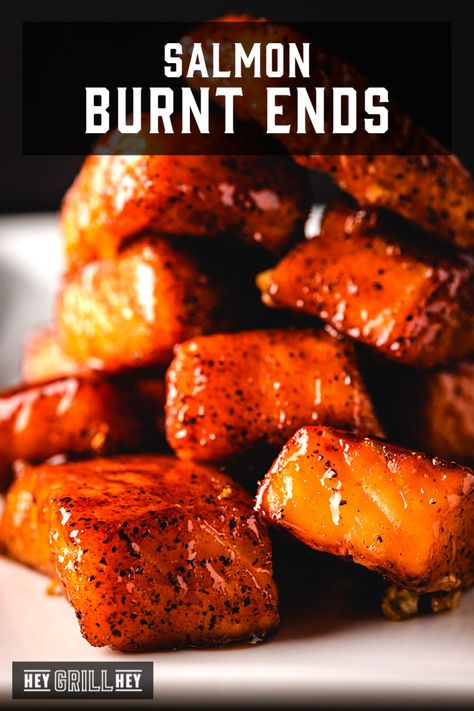 Salmon Burnt Ends Smoker, Smoked Salmon Burnt Ends, Pellet Smoker Salmon, Pellet Smoker Salmon Recipes, Hey Grill Hey Recipes, Burnt Ends Smoker, Smoked Treats, Sweet Rub Recipe, Salmon Burnt Ends