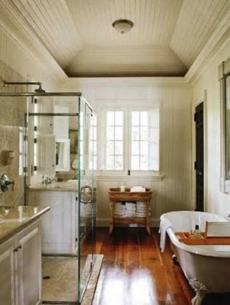 Shower Between Vanities, Walk In Shower Bathroom, Bath Tubs, Bad Inspiration, Shower Bathroom, Standing Bath, Dream Bathrooms, Clawfoot Tub, Dream Bathroom