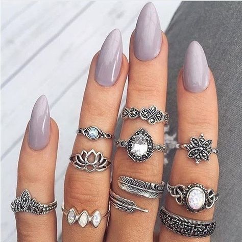 Coral Acrylic Nails, Dark Acrylic Nails, Dark Gel Nails, Nails Coral, Womenswear Shoes, Grey Nails, Ombre Manicure, Image Nails, Nagellack Trends