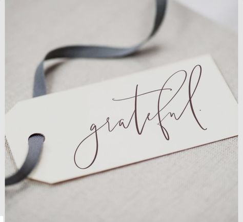 Grateful Tattoo Fonts, Grateful Tattoo Ideas, Grateful Calligraphy, Calligraphy Gift Ideas, Grateful Tattoo, Real Pants, Wire Writing, Thanksgiving Tags, Today I Am Grateful