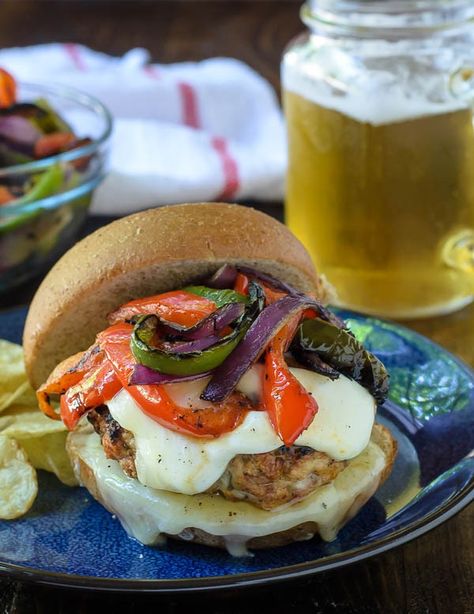 Cheesy Italian Turkey Burgers. This is THE best turkey burger recipe. Moist and juicy every time! Italian Burger, Ground Turkey Burgers, Best Turkey Burgers, Grilled Peppers And Onions, Italian Turkey, Grilled Peppers, Turkey Burger Recipes, Grilled Turkey, Clean Eating Recipes For Dinner