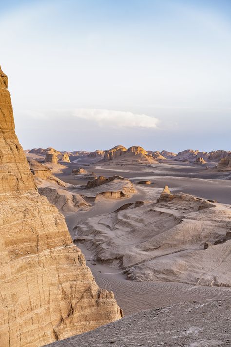 Lut Desert Iran, Iran Desert, Iran Landscape, Desert Culture, Magic Realms, Visit Iran, Asia Continent, Desert Aesthetic, Iran Travel