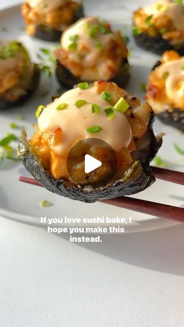 Snejana Andreeva on Instagram: "My previous salmon sushi bake recipe went viral, and if you haven’t made it already, I’ll link it in the notes below. One of the most common questions that I received was if I was able to create a recipe make for anyone that couldn’t eat seafood, so I am a woman of my word. I have made the most epic chicken bake cups ever. These chicken bake cups are so incredibly delicious, made in no time at all. You can also find my spicy mayo linked here, but feel free to use any you like. The nori gets nice and crispy when baked, and the perfectly cooked chicken, is a dream. Every bite is heavenly, so I hope you make these at home. ⠀⠀⠀⠀⠀⠀⠀⠀⠀⠀⠀⠀ 1 cup of cooked rice I like jasmine rice but sushi rice or short grain also work 1-2 teaspoons seasoned rice vinegar I add it t Baked Sushi Rice Recipe, Salmon Sushi Bake Recipe, Baked Sushi Recipe, Salmon Sushi Bake, Sushi Bake Recipe, Chicken Sushi, Sushi Rice Recipes, Hoisin Chicken, Sushi Bake