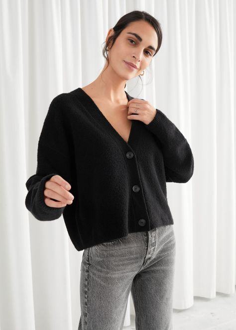 Black Button Cardigan Outfit, Cropped Black Cardigan Outfit, Short Black Cardigan Outfit, Black Cropped Cardigan Outfit, Button Cardigan Outfit, Black Crop Cardigan, Short Black Cardigan, Cropped Cardigan Outfit, Black Cardigan Outfit