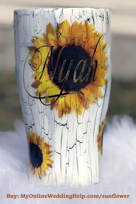 Personalized sunflower design tumbler cup. Cute gift idea for bridesmaids in a summer wedding. #Sunflowers #SummerWedding #Tumblers Yeti Cup Designs, Tumbler Cups Personalized, Sunflower Theme, Personalization Mall, Wedding Themes Summer, Sunflower Tumbler, Photo Frame Prop, Wedding Products, Wedding Help