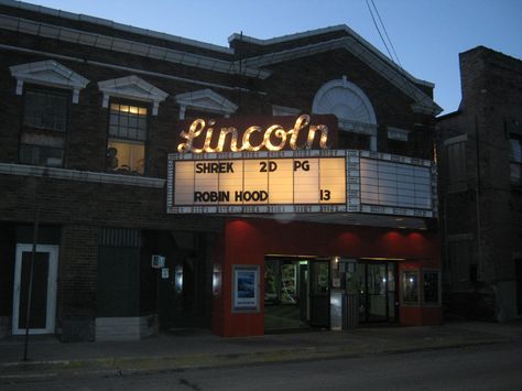 Really enjoy the memories evoked by these small town movie theatres. This one is at Lincoln, IL. Small Town Movie Theater, Town Sign, The Memories, Movie Theater, Book Aesthetic, Small Town, Small Towns, Lincoln, Illinois