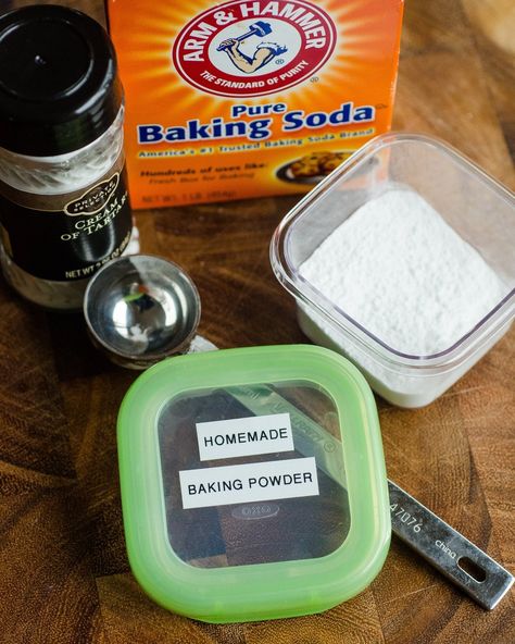 How To Make Baking Powder Out of Baking Soda Make Baking Powder, Diy Baking Soda, Homemade Baking Powder, Baking Powder Recipe, Recipe Using Sourdough Starter, Baking Soda Benefits, Dry Mixes, Homemade Soda, Homemade Baking