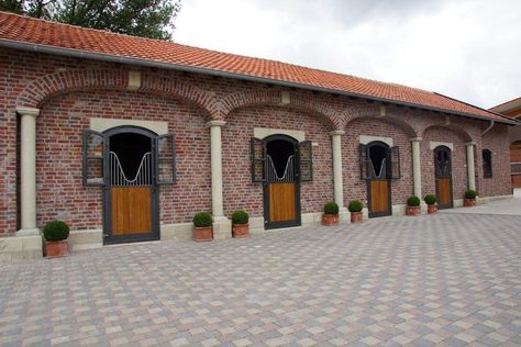 Stable Doors Horse, Stables Exterior, Barn Exterior Ideas, Luxury Horse Stables, Luxury Horse Barns, Horse Stables Design, Agritourism Farms, Dream Barn Stables, Equestrian Barns