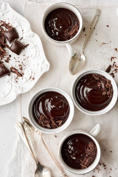 Dark Chocolate Pudding Recipe, Dark Chocolate Pudding, Mouse Recipes, Chocolate Pudding Desserts, Homemade Dark Chocolate, Homemade Chocolate Pudding, Croissant Bread, Chocolate Deserts, Chocolate Pudding Recipes