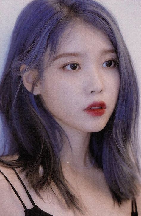 iu pics on Twitter: "hii, this a new pics account dedicated to lee jieun, don't forget to support my account  #IU #아이유… " Iu Short Hair, Kpop Hair Color, Iu Pics, Short Blue Hair, Iu Hair, Peekaboo Hair, Chica Cool, Lee Jieun, Kpop Hair