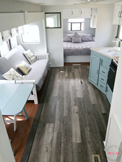 Paint Rv, Glamper Camper, Camper Trailer Remodel, Camping Diy, Wallpaper Luxury, Rv Travel Trailers, Diy Camper Remodel, Rv Makeover, Travel Trailer Remodel