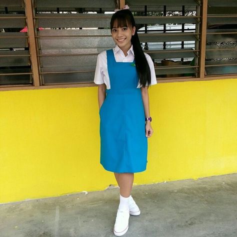 Malaysia School Uniform, School Pinafore, School Uniform Skirts, High School Uniform, Candy Factory, School Uniforms, Secondary School, Avatar, High School