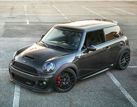 Cream Mini Cooper, Mini Cooper Custom, Mini Cooper One, Mini Jcw, Mini Cooper Classic, British Car, Mini Coopers, John Cooper Works, Bmw Mini