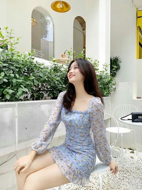 Simple Dresses Casual Classy, Long Summer Dress Outfits, Body Con Dress Outfit, Dress Ootd, Fashion Top Outfits, Ootd Inspo, Bodycon Floral Dress, Korean Fashion Dress, Korean Girl Fashion