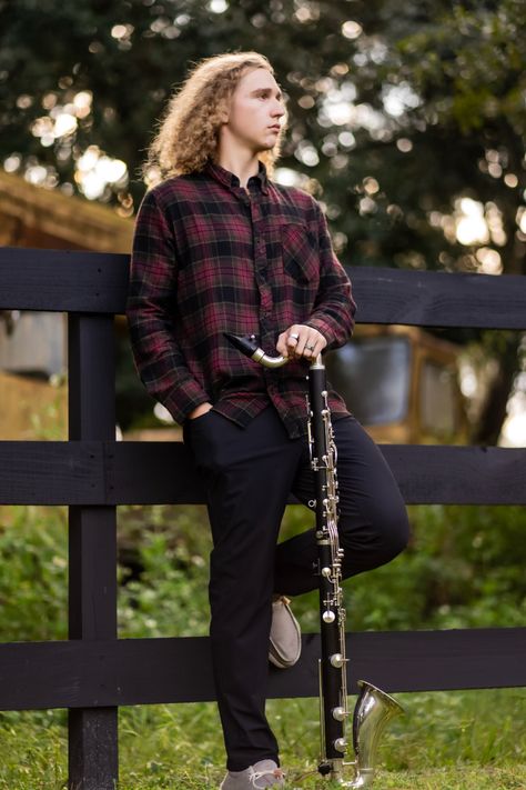 Boys Senior Picture band instrument Senior Picture Ideas Band Clarinets, Senior Picture Ideas Instruments, Band Senior Pictures Clarinet, Band Senior Picture Ideas, Clarinet Photo, Marching Band Pictures, Band Senior Pictures, Seniors 2025, Single Pictures