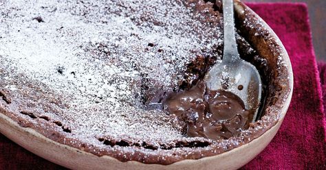 Give in to charming choc concoctions this Easter! Microwave Self Saucing Pudding, Choc Self Saucing Pudding, Microwave Chocolate Pudding, Chocolate Self Saucing Pudding, Self Saucing Chocolate Pudding, Milk Chocolate Ice Cream, Easy Microwave Recipes, Self Saucing Pudding, Microwave Recipes