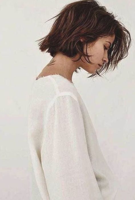 Short Hair Side Profile, Short Hair Side View, Longbob Hair, New Hairstyles, Wavy Bob Hairstyles, Short Hairdos, Choppy Bob Hairstyles, Shorthair Hairstyles, Side Hairstyles