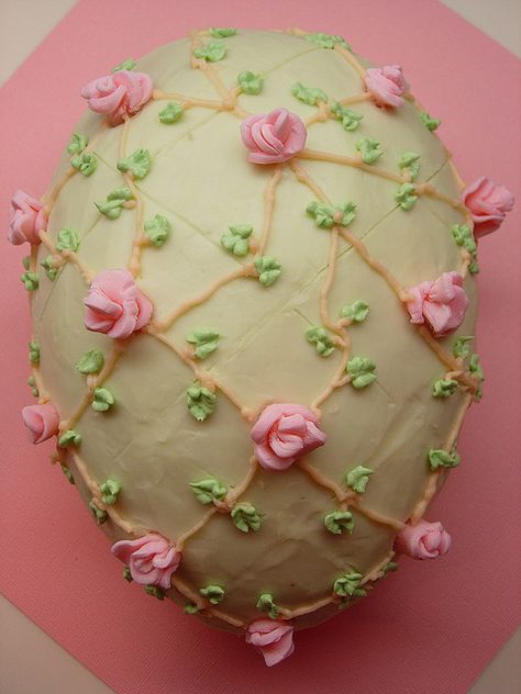 Rose Trellis Cake by Cath / Kiki, via Flickr Easter Egg Shaped Cake, Egg Shaped Cake, Sugar Eggs For Easter, Easter Egg Cake, Elaborate Cakes, Candy Egg, Easter Sweets, Rose Trellis, Ice Cake