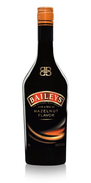 Baileys Hazelnut Flavor, for my hot chocolate on those really cold days ;) Baileys Alcohol, Margaritaville Frozen Concoction Maker, Best Alcohol, Cream Liqueur, Dior Perfume, Classic Cocktail Recipes, Kitchen Jars, Wine Design, Irish Cream