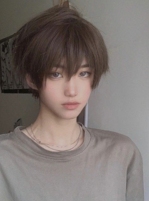 Cute Faceclaims, Short Hair Ideas Pixie, ผมทรง Long Pixie, Anime Boy Hairstyle, Short Short Hairstyles, Haircut Pixie, Short Hair Inspiration, Anime Haircut, Short Hair Tomboy