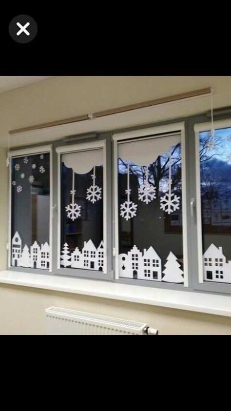 Classroom Christmas Decorations, Christmas Art For Kids, Christmas Window Painting, Christmas Window Decorations, Easy Christmas Decorations, Christmas School, Budget Home, Home Diy Decor, Christmas Classroom