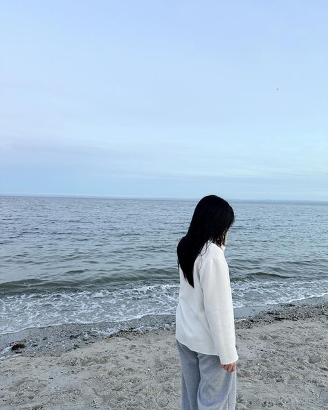 Khadija Core, Aesthetic Pictures For Pfp, April Core, Quiet Life Aesthetic, Simplicity Aesthetic, Korean Beach, April Aesthetic, Peace Aesthetic, Korean Life