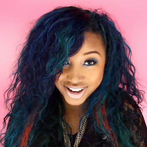 . Hair With Orange Highlights, Janet Jackson Hair Color, Curly Blue Hair, Turquoise Curly Hair, Blue And Green Curly Hair, Turqiouse Hair, Turquoise Human Hair Wigs, Zonnique Pullins, Omg Girlz