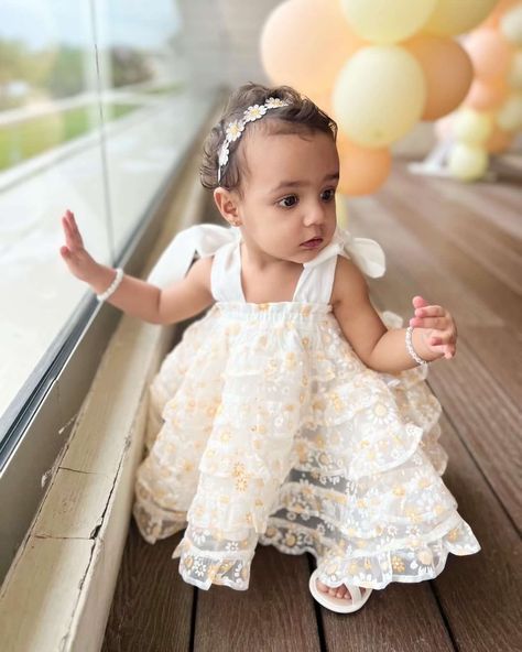 White Dress For First Birthday And Easter, Daisy Birthday Dress, Cute Yellow Dress For First Birthday, Princees Daisy Dress, Spring Floral Applique Dress For First Birthday, Daisy Fields, Mary Dress, Birthday 1st, Mary Mary