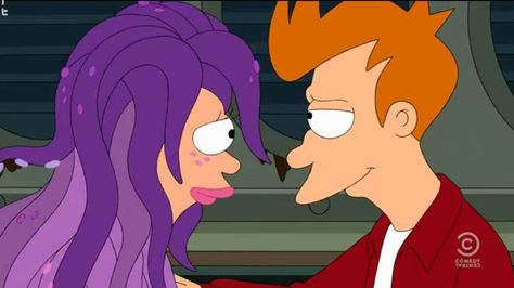 Fry will always love Leela, no matter what she looks like Leela And Fry, Leela Icon Futurama, Bender X Fry Futurama Fanart, Leela Futurama, Leela And Fry Love Futurama, Fry Futurama, Futurama Bender, Futurama Characters, Adventure Time Funny