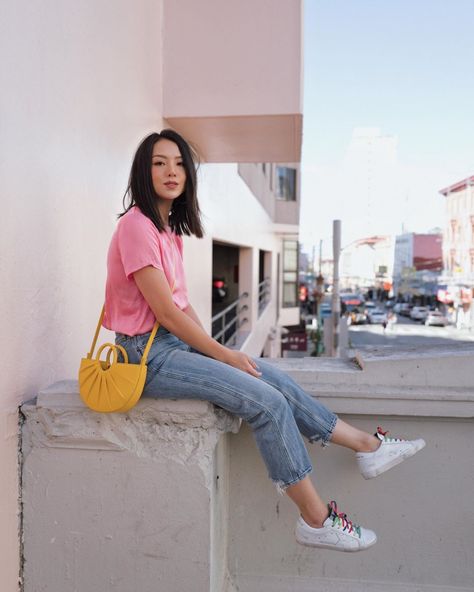 Kate Ogata on Instagram: “*don’t fall don’t fall* 💭 #wiw” Kate Ogata, Capri Pants, Capri, Pants, On Instagram, Beauty, Instagram, Trousers