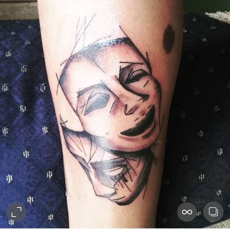 Tatuaje cara feliz y cara triste Tattoo Videos, Home Tattoo, Tattoo Studio, Triangle Tattoo, Tattoos For Guys, Watercolor Tattoo, Portrait Tattoo, Tattoos, Instagram