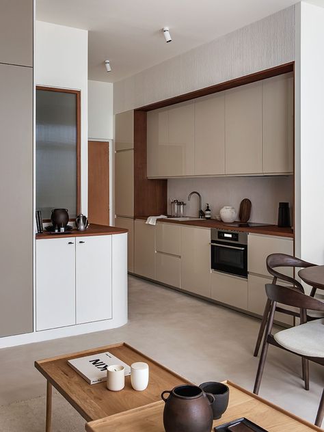 This Stylish Studio Apartment – Just 30m2 in Area – Is a Japanese-Style Retreat | AD Middle East Japandi Small Apartment, Japanese Studio Apartment, Japanese Small Apartment, Japanese Style Apartment, Wabi Sabi Apartment, Dressing Ikea, Tokyo Apartment, Studio Floor Plans, Japanese Apartment