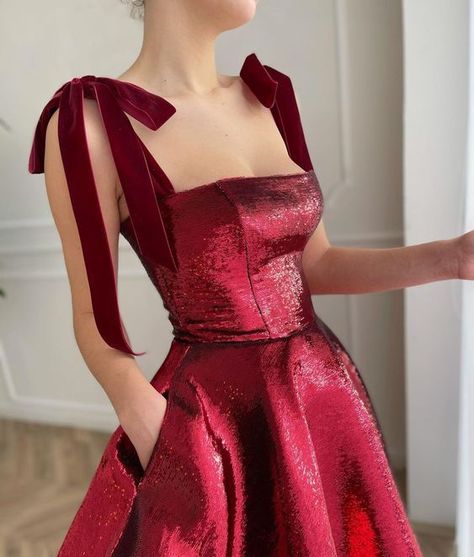 Red Organza Dress, Red Gown Dress, Arrow Dress, Corporate Dress, Fancy Gowns, African Wear Dresses, Senior Prom Dresses, Causal Dresses, Organza Dress