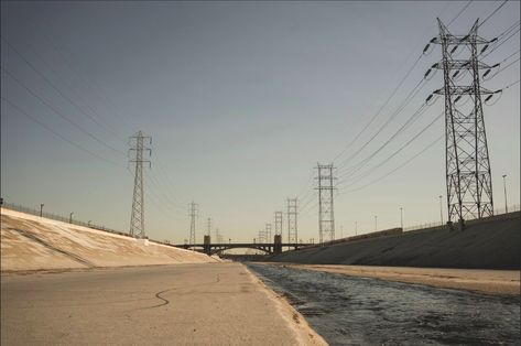 River Shoot, California Photoshoot, Pray For Paris, Book Sketch, Moody Aesthetic, Los Angeles Hollywood, Bridge Photography, Film Locations, River Bed