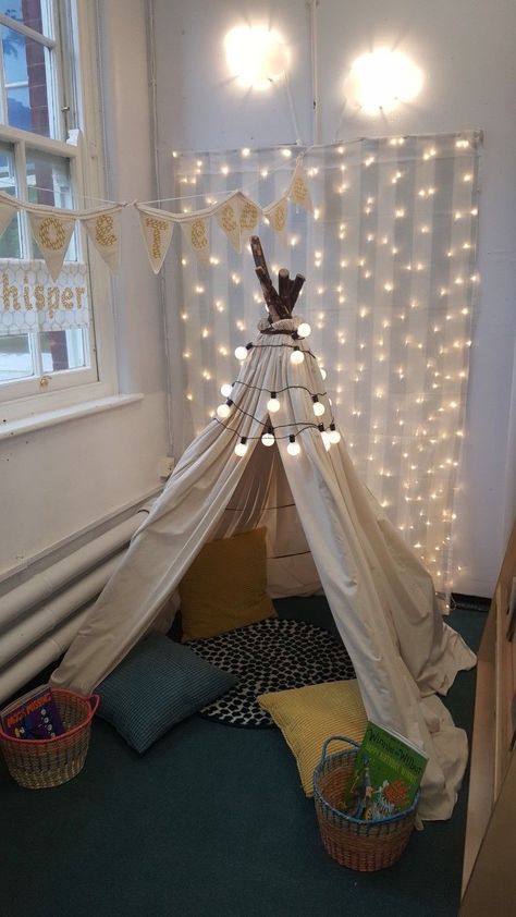 Cozy Corner Preschool, Nature Classroom, Home Daycare Ideas, Bunk Beds Boys, Calm Room, Reggio Classroom, Camping Theme Classroom, Quiet Space, Meditation Corner