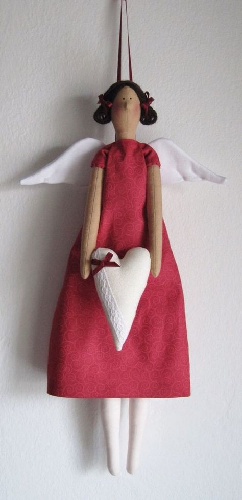 Angel Of Love, Christmas Orniments, Baby Pop, Homemade Dolls, Tilda Dolls, Textile Sculpture, Tilda Doll, Angel Crafts, Quilted Christmas Ornaments