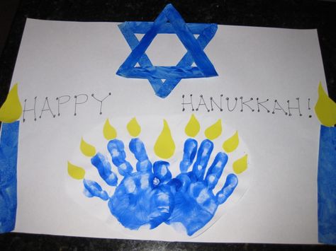 Child's handprints make a one-of-a-kind menorah. Great keepsake for parents! Hanukkah Preschool, Hannukah Crafts, Hanukkah Activites, Hanukkah For Kids, Hanukkah Art, Jewish Crafts, Hanukkah Crafts, December Crafts, Daycare Crafts