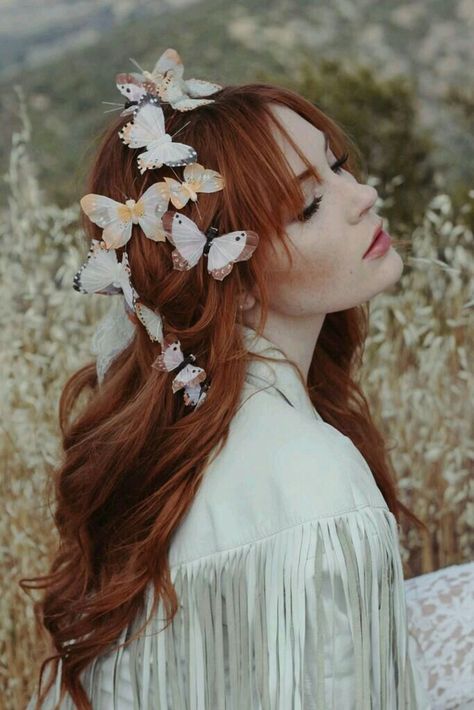 Danielle Victoria, Butterfly Crown, Fairy Crown, Fotografi Vintage, Flowers In Her Hair, Long Red Hair, Fantasy Hair, Desert Painting, Fantasy Photography