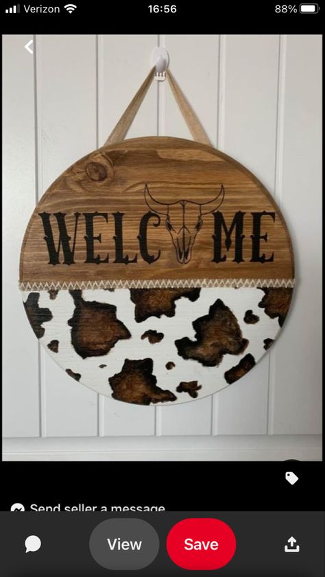 Country Diy Crafts, Easter Wood Crafts Diy, Diy Door Signs, Diy Door Hangers, Wood Pallet Crafts, Diy Wood Pallet, Easter Wood Crafts, Western Crafts, Door Crafts