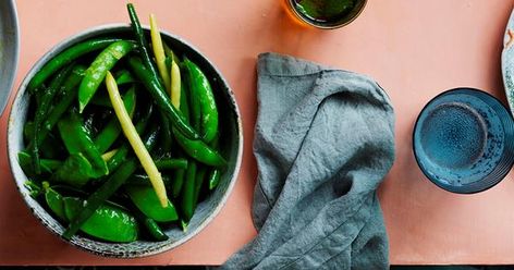 Bag of green beans recipe Green Beans Recipe, Lemon Green Beans, Baked Bean Recipes, Beans Recipe, Green Bean Recipes, Middle Eastern Recipes, Vegetable Sides, Veggie Dishes, Chef Recipes