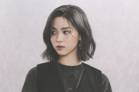 Ryujin Cheshire, Itzy Cheshire, Photoshoot Concept, Hair Reference, Dream Hair, Korean Celebrities, Girl Gang, Cortes De Cabello Corto, Hair Inspo