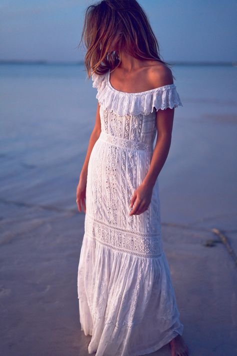 Niko Dress (White) - Women's Dresses | LoveShackFancy.com Does Love Exist, Casual White Dresses, Embroidery Anglaise, Peasant Dresses, English Embroidery, White Women Dresses, Clothes Combinations, Baby Tank Tops, Women Dress Collection