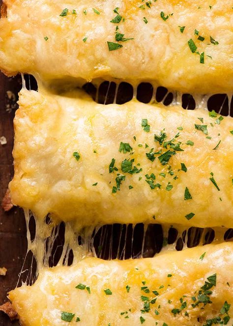 Close up overhead photo of Quick Cheesy Garlic Bread with stretchy cheese, fresh out of the oven Garlic Breads, Tin Eats, Cheesy Garlic Bread Recipe, Bread Sweet, Savoury Snacks, Garlic Cheese Bread, Best Grilled Cheese, Garlic Bread Recipe, Recipetin Eats