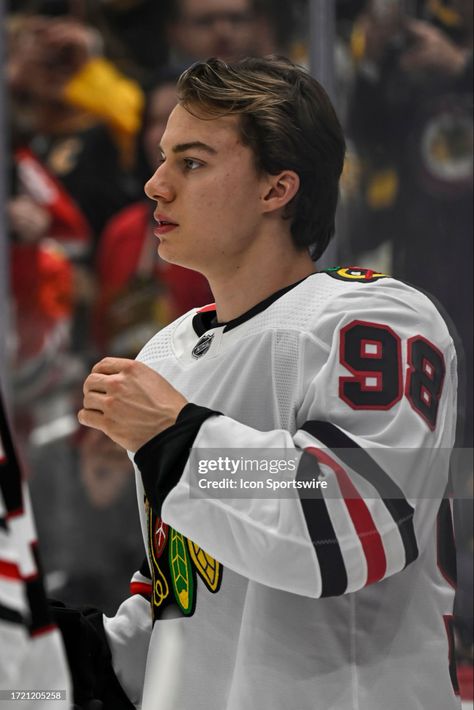 Connor Bedard Girlfriend, Connor Bedard Boyfriend Material, Connor Bedard Wallpaper, Conor Bedard, Connor Bédard, Jeff Skinner, Connor Bedard, Hockey Boards, Blue Eyed Men