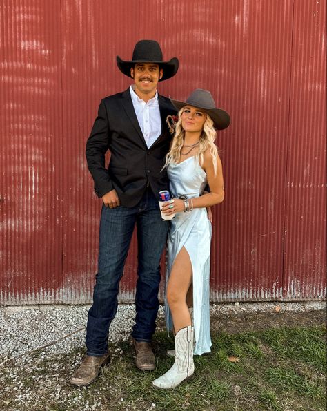 Prom Dress With Boots, Western Wedding Guest Outfit, Outfit With Cowboy Boots, Country Prom, Wedding Cowboy Boots, Cowboy Boot Outfits, Dresses With Cowboy Boots, Cowgirl Wedding, Prom Photoshoot