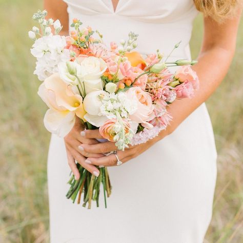 Dawn Kelly on Instagram: “It’s Friday! Here’s hoping everyone has a fabulous weekend. Photo by @rebeccalovephotography * * * * #soireefloral #nantucket…” Coral Wedding Bouquet, March Wedding Flowers, Winter Bridal Bouquets, Nantucket Wedding, Pastel Bouquet, Bridal Bouquet Fall, Sage Green Wedding, Coral Wedding, Blush Pink Weddings